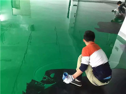 西盟下面给你一份环氧地坪漆施工的完整流程